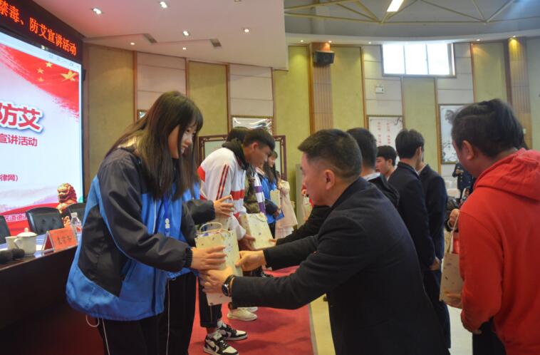 1596075977470037135.jpg QQ截图20200730102538.jpg