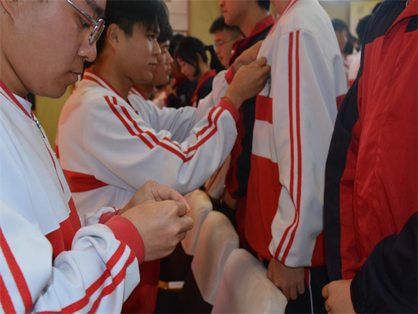 1652062919671043792.png 图片2.png